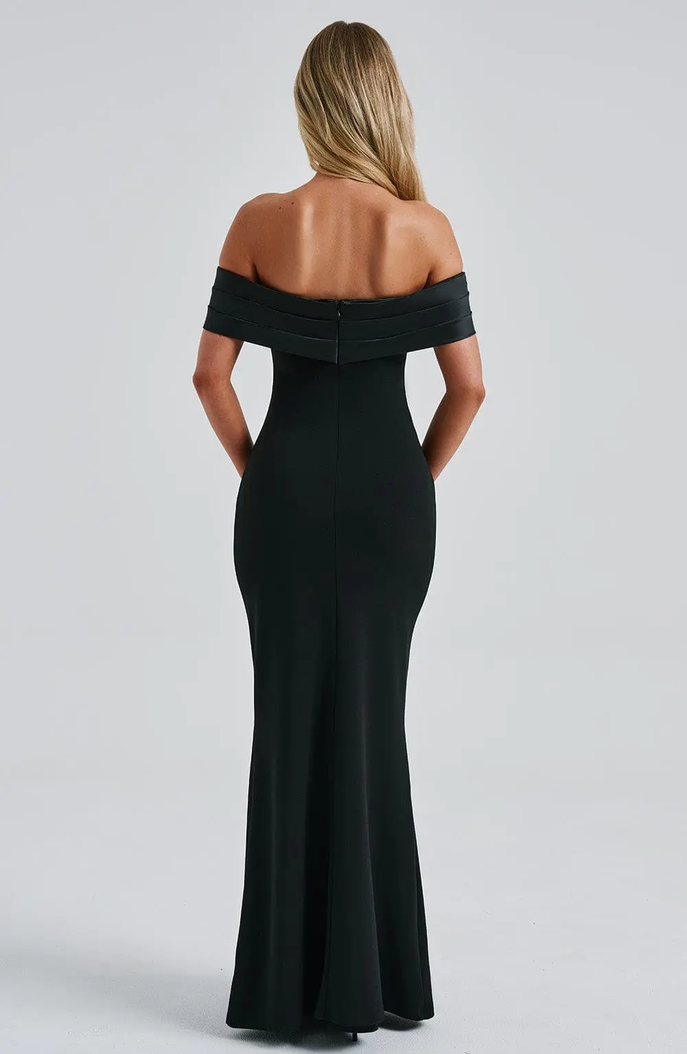 Joanna Maxi Dress - Black - Image 9